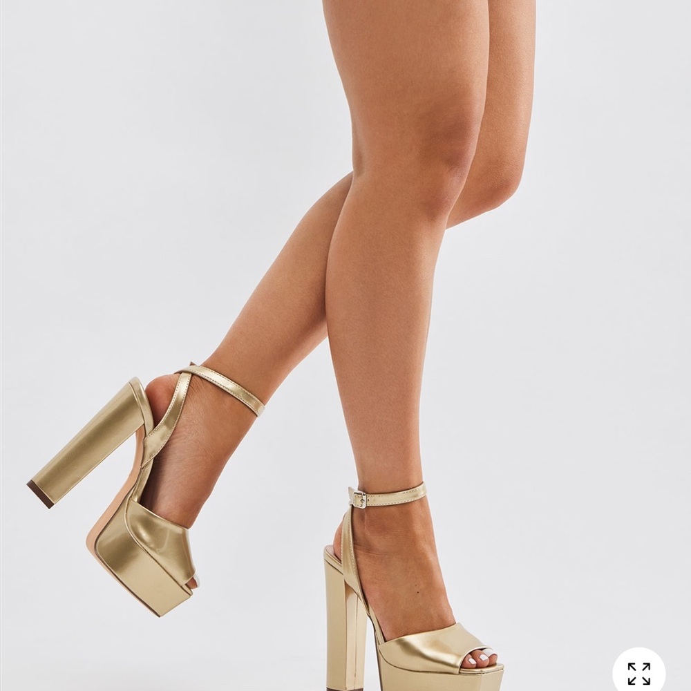 Catalina Platform Block Heels - Gold